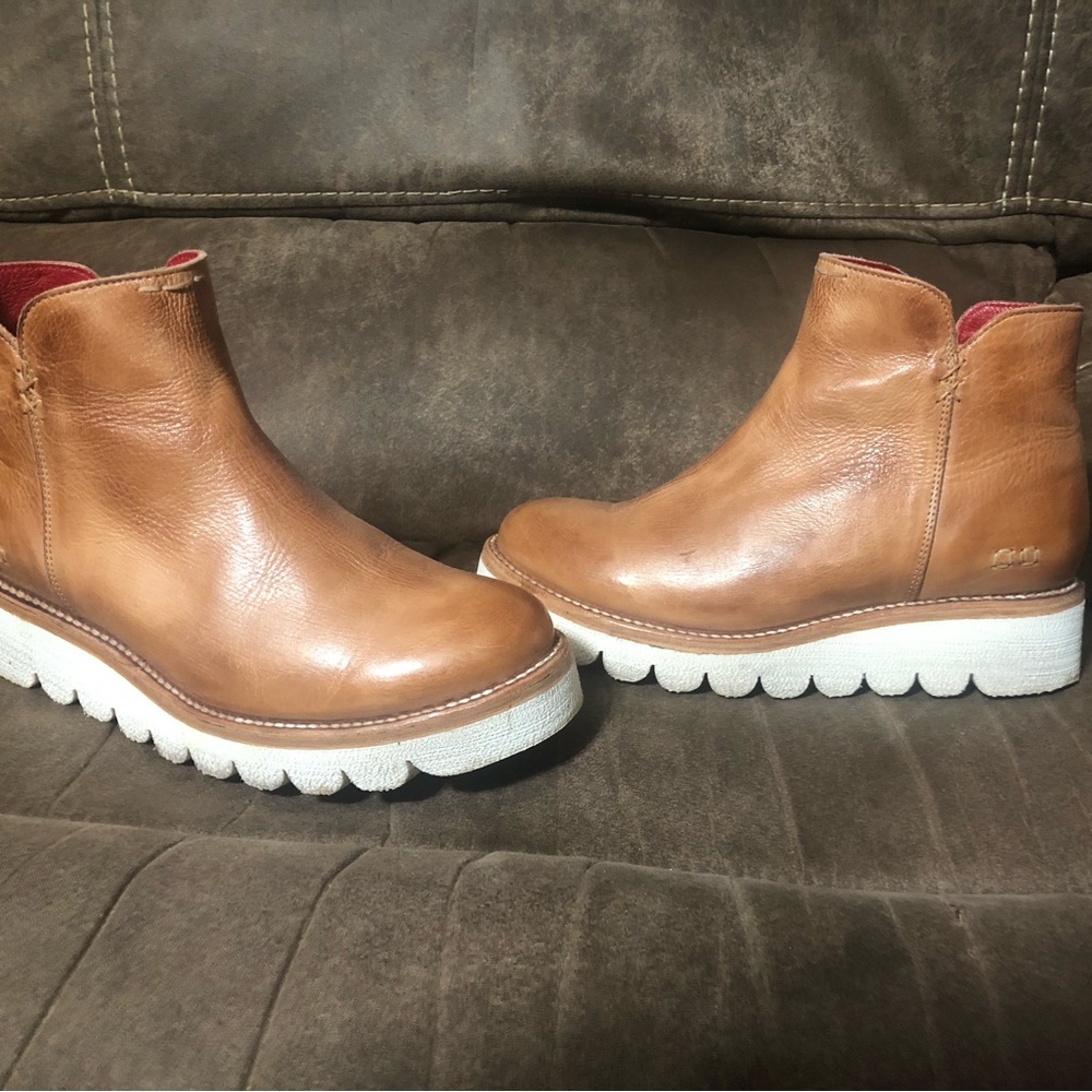 Bed stu lydi tan rustic boots size 8. Wore one time